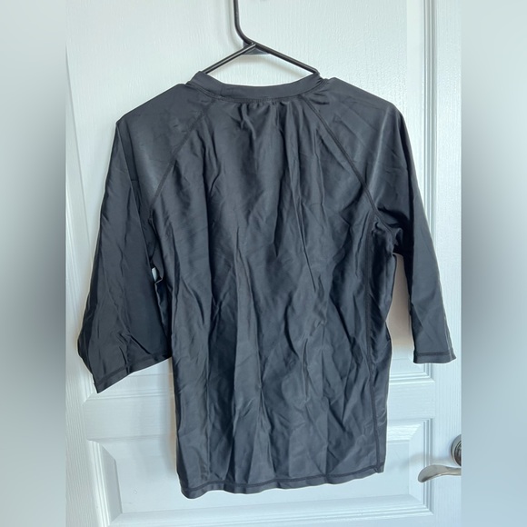 Ripzone Sun Shirt - Like New - Picture 3 of 4